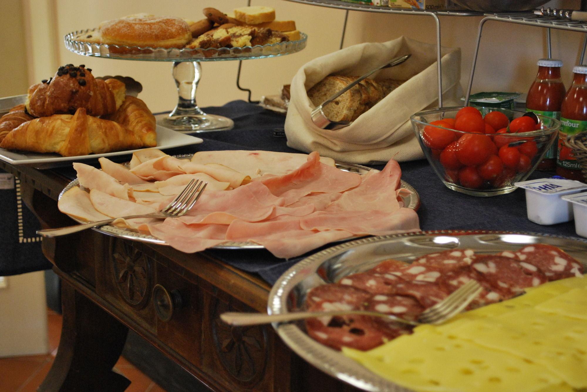 Villa Catelli B&B Lucca Esterno foto