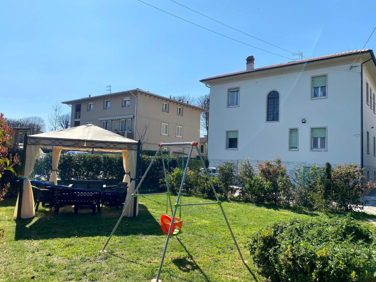 Villa Catelli B&B Lucca Esterno foto