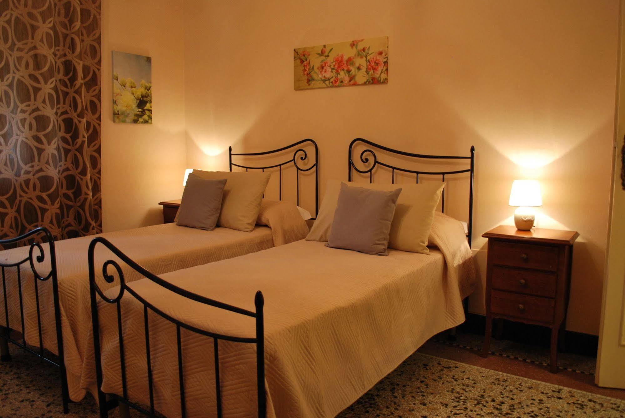 Villa Catelli B&B Lucca Esterno foto